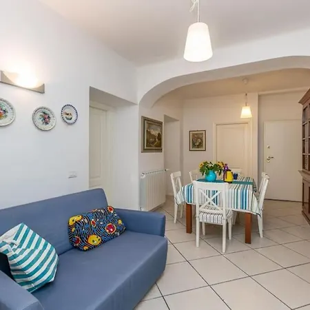 Rapallo, A Due Passi Dal Mare Con Veranda E Giardino! *